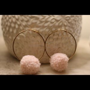 Pom Pom Hoops